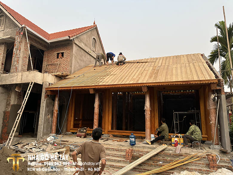 Nhà gỗ 3 gian Mít Ta 24 cột đứng đất. Tại Thổ tang vĩnh phúc Hà Nội