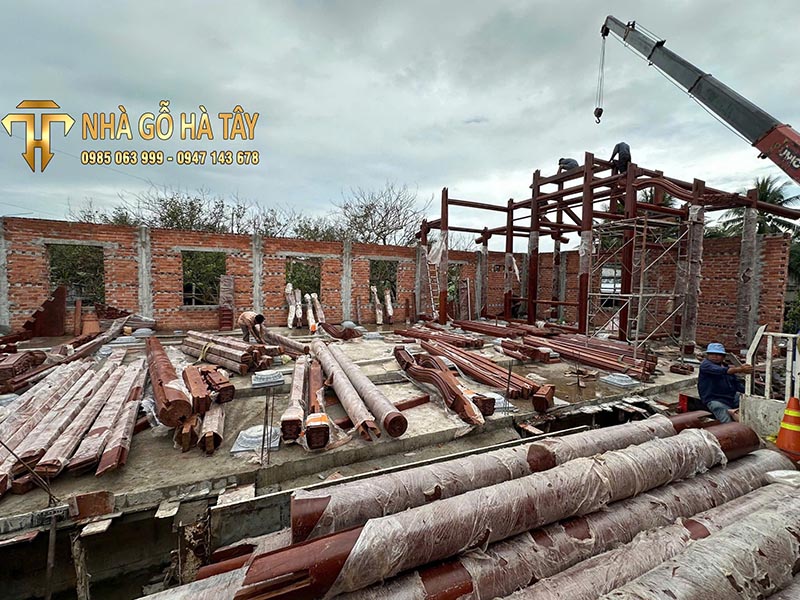 7 gian nhà gỗ Căm Xe đủ cột Tại Tam Bình - Vĩnh Long