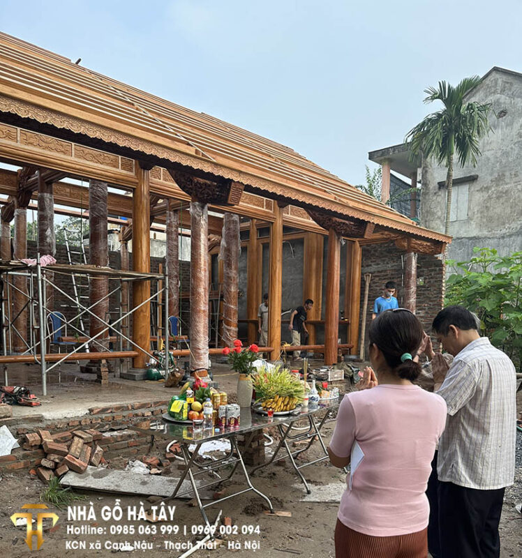 Nhà 3 gian 24 cột gỗ xoan - lim kết hợp tại Ân Thi - Hưng Yên