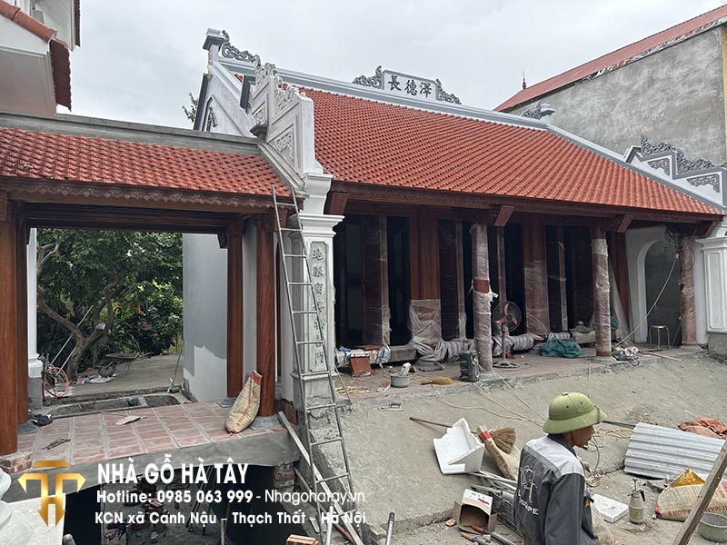 Hoàn thiện 3 gian nhà thờ, nhà cầu, mái cổng gỗ tại Hà Nội